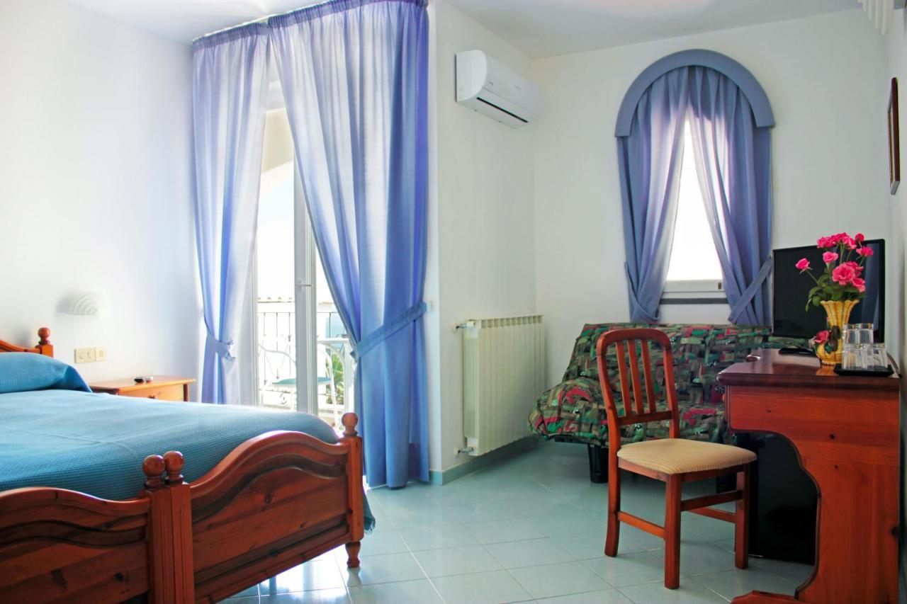 La Pergola Del Torchio Bed & Breakfast Ischia Exterior photo
